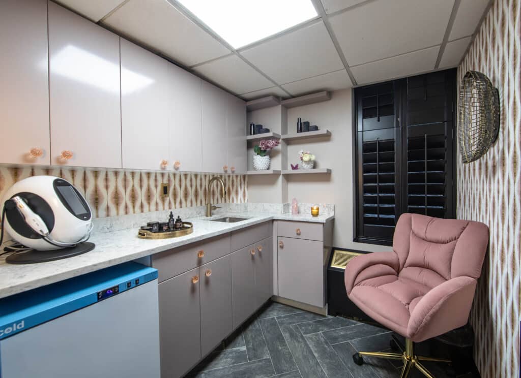 1762443554_c4913f5101d24a609c5187125baef281